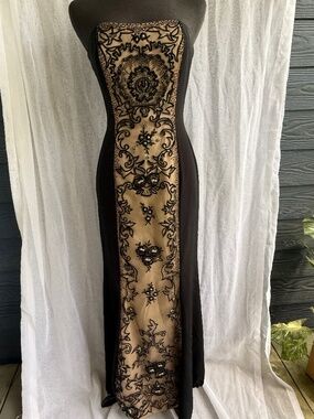 Jovani Black Lace Embellished Formal Dress | Size 6 | Mesh | Vintage